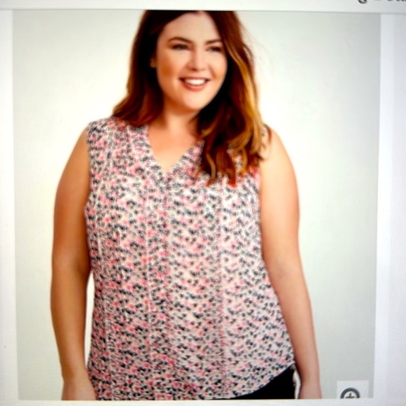 Torrid Heart sleeveless blouse Womens 3 pleated ruffles button down Top sheer - Picture 3 of 11